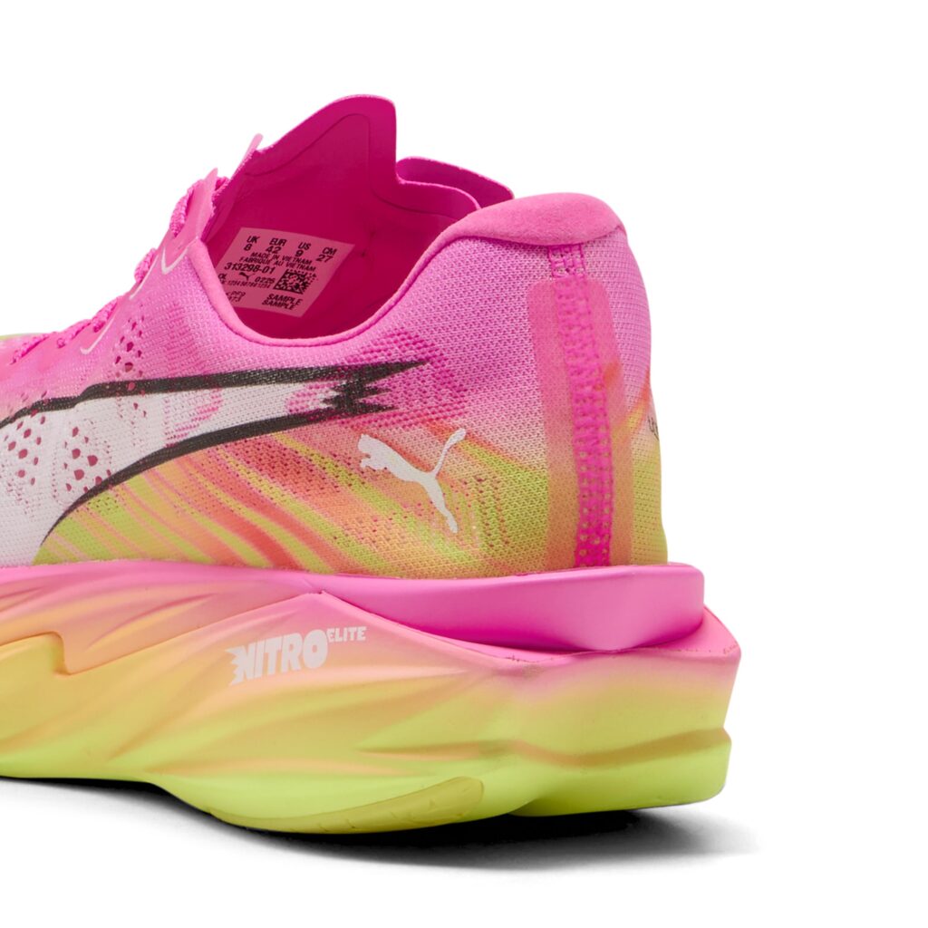 Detalle talón PUMA Deviate NITRO Elite 4 Showtime con logo NITRO Elite