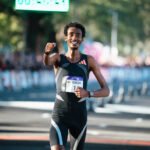 HISTÓRICO: YOMIF KEJELCHA ROMPE EL RÉCORD MUNDIAL DE LOS 21K EN BUENOS AIRES